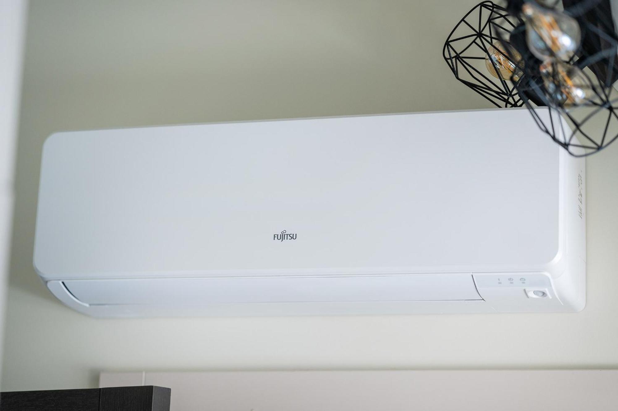 Cozy Central Attic Self Check In Вилнюс Екстериор снимка
